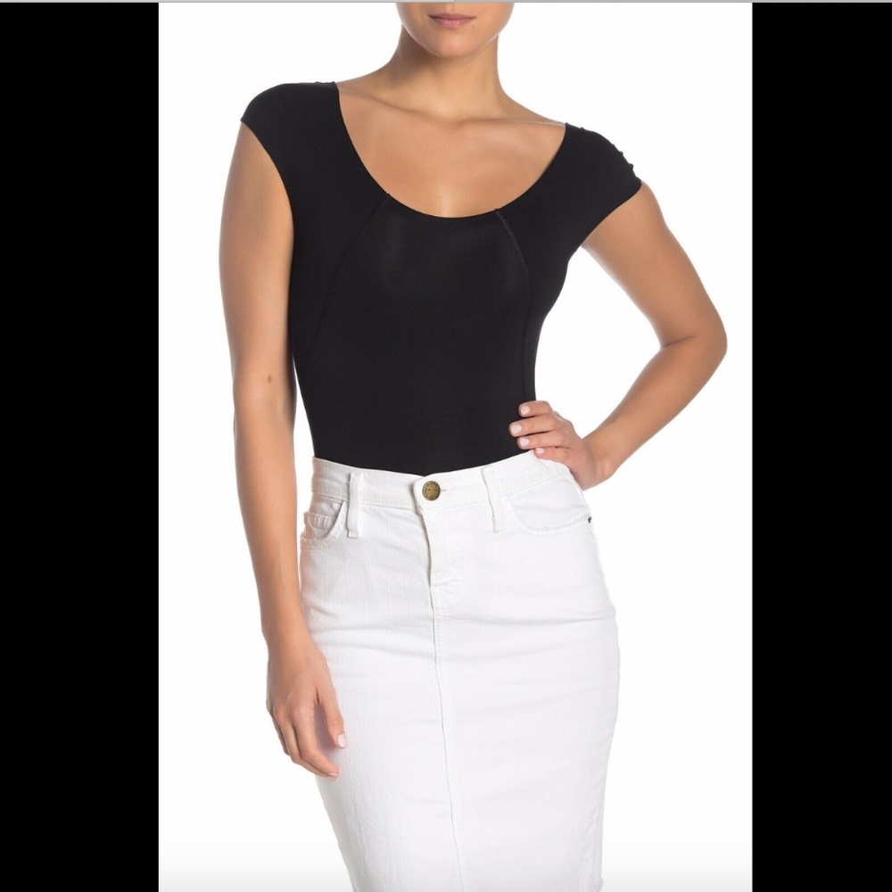 NIB $200 WOLFORD Solid Fitted Cap Sleeve T-Shirt